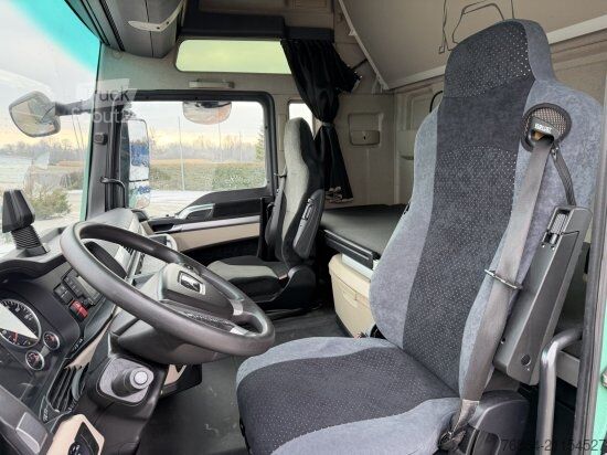 Volumen SZM MAN TGX 18.510 4X2 LOW DECK D2676LF78 RETARDER,