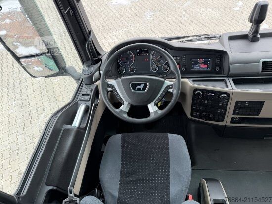 Volumen SZM MAN TGX 18.510 4X2 LOW DECK D2676LF78 RETARDER,