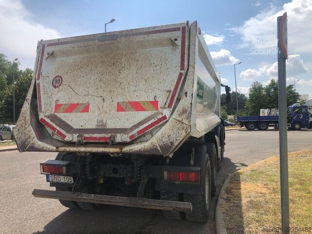 Самосвал IVECO Trakker 450 AD410T15