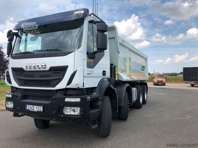 Самосвал IVECO Trakker 450