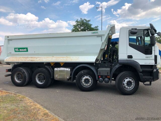 Самосвал IVECO Trakker 450
