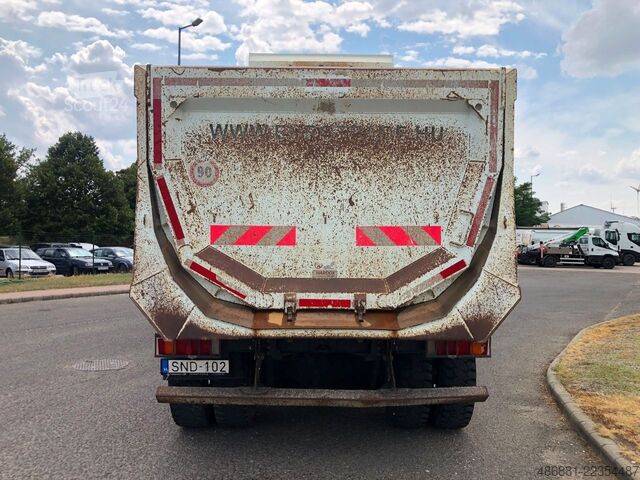 Самосвал IVECO Trakker 450