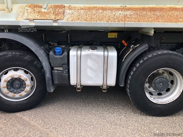 Самосвал IVECO Trakker 450