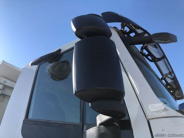 Самосвал IVECO Trakker 450