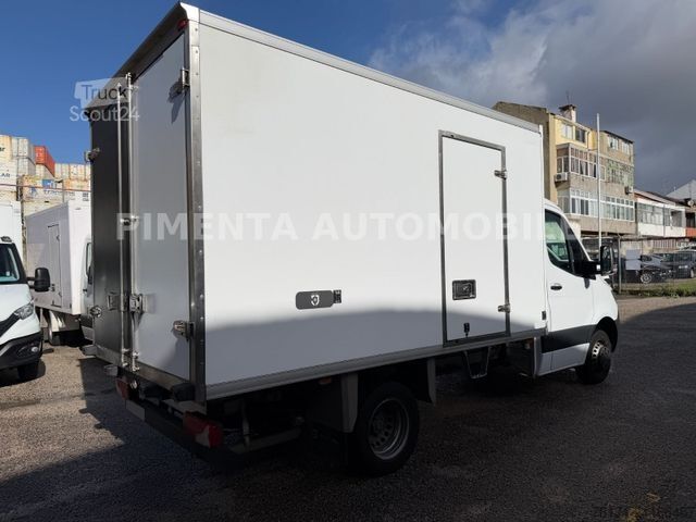 Koelwagen met geïsoleerde laadbak MERCEDES-BENZ Sprinter 517/37 3,5t TK KOFFER -20° AUT BPM VRIJ