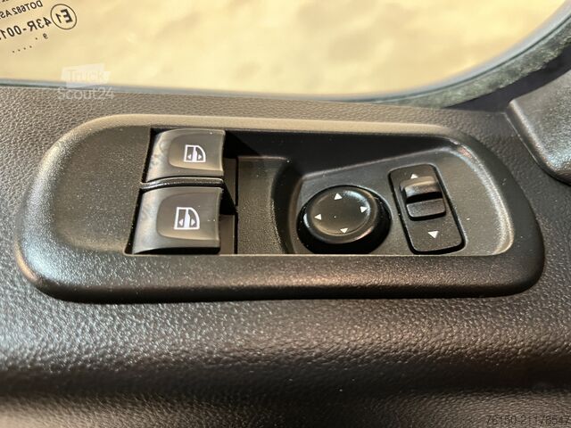 Furgonetă platformă cu cabină dublă Renault Master 2.3 dCi 145 PK L4 DL RWD DC Dubbel Cabin...