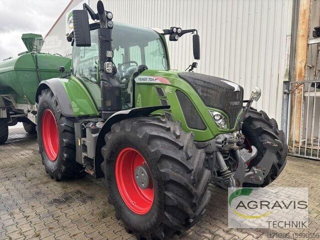 Tractor Fendt 724 VARIO S4