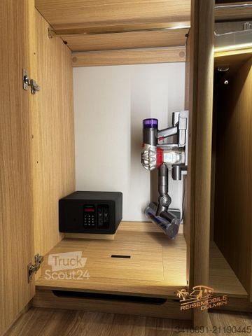 Integrirani avtodom MORELO Palace 88 LB Voll ausgestattet! Sofort Verfügbar