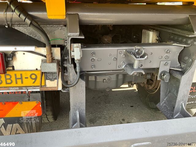 Camião basculante com grua Volvo FMX 410 6x6 Full Steel Manual HMF 14 Tonmeter l...