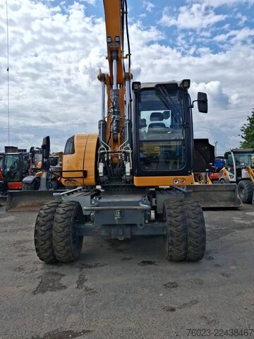 Riteņu ekskavators Liebherr A 918 Litronic