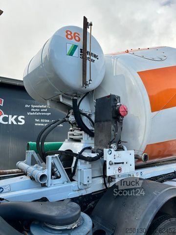 Camion malaxeur à béton IVECO X-Way 400 8x4 BB SchwingStetter AM9 Betonmischer