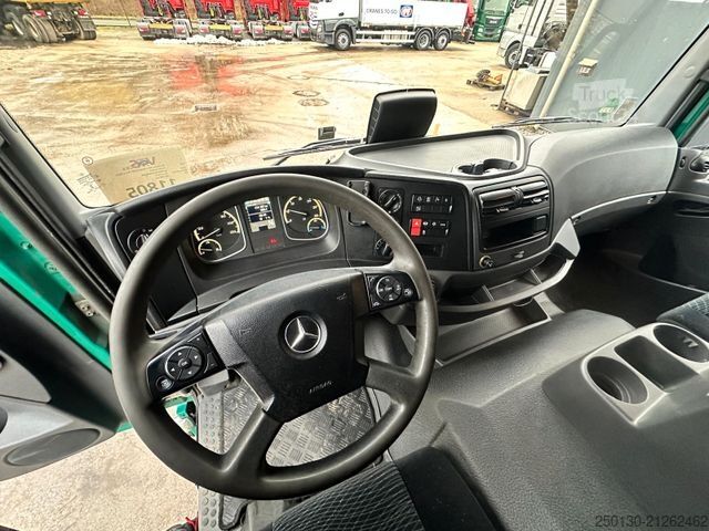 Viehtransporter LKW MERCEDES-BENZ Atego 1230L 4x2 1.Stock Viehtrasporter