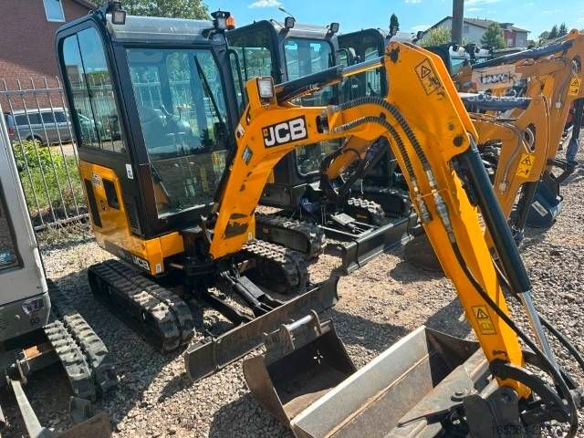 Minigraver JCB 19 C-1 Minibagger neuwertig netto 23.500 EUR