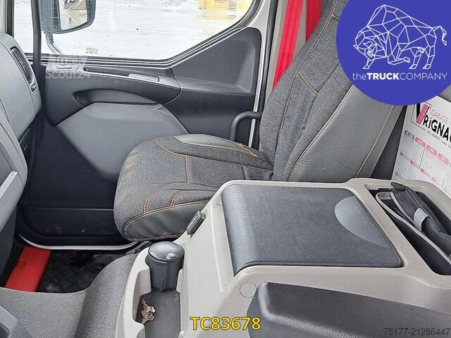 Bőrönd Renault D 210