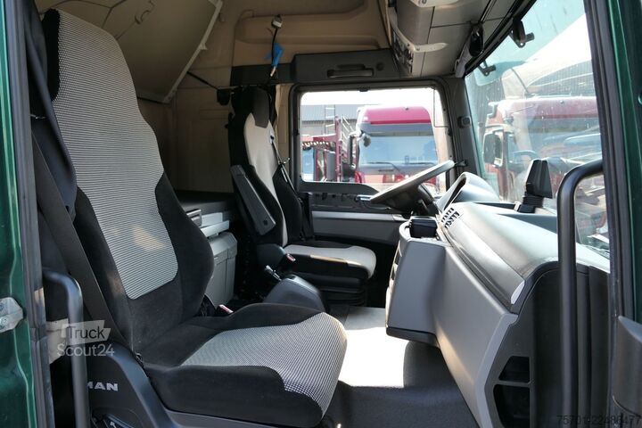 Autonosič MAN TGM 15.290 geschloss. Autotransp. Komplettzug