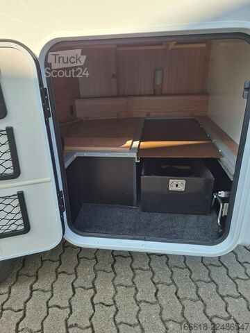 Camper semintegrato CARADO T135 Solar, SAT-Anlage
