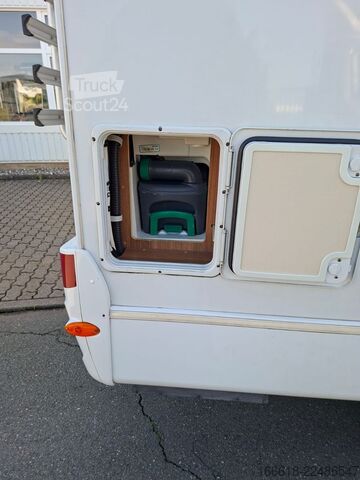 Camper semintegrato CARADO T135 Solar, SAT-Anlage