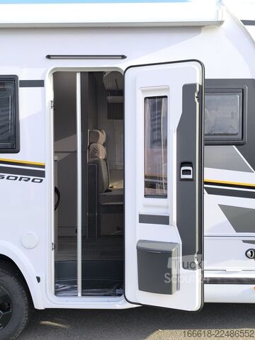 Halvintegrerad husbil BENIMAR Tessoro 481