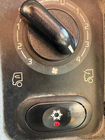 Plato nákladné auto Renault D220