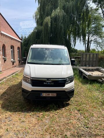 Pick-up bestelwagen MAN TGE