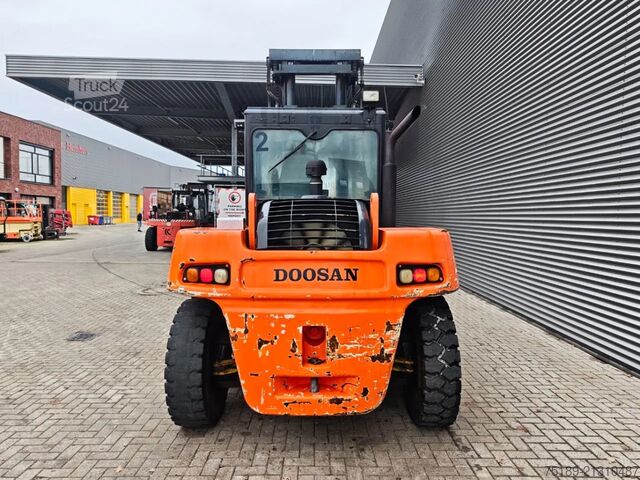 Carretilla elevadora Doosan D1105-5