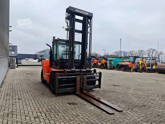 Carretilla elevadora Doosan D1105-5