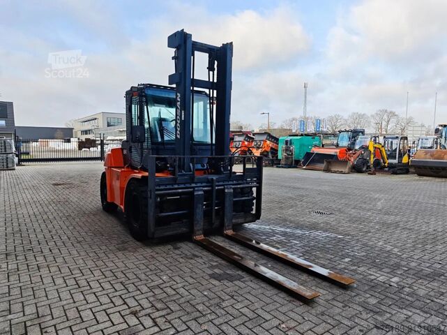 Carretilla elevadora Doosan D80S-7 1585 Hours!
