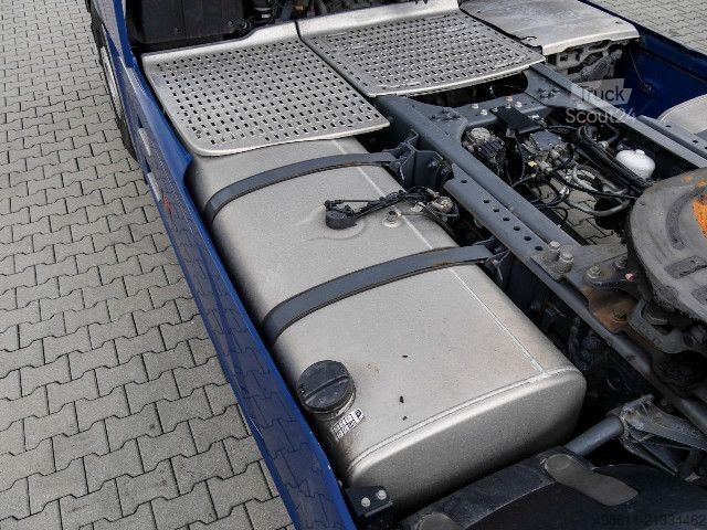 Standardowy ciągnik siodłowy DAF XF 530 FT SSC + INTARDER + 2x TANK + FULL SPOILER