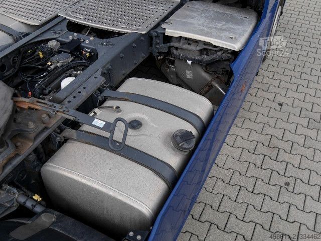 Standardowy ciągnik siodłowy DAF XF 530 FT SSC + INTARDER + 2x TANK + FULL SPOILER