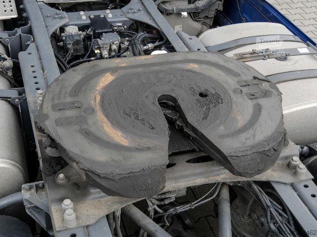 Standardowy ciągnik siodłowy DAF XF 530 FT SSC + INTARDER + 2x TANK + FULL SPOILER