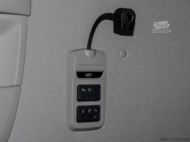 Standardowy ciągnik siodłowy DAF XF 530 FT SSC + INTARDER + 2x TANK + FULL SPOILER