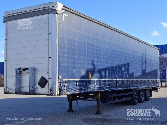 Odprta polprikolica s ponjavo Schmitz Cargobull Curtainsider Mega