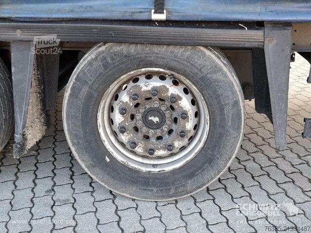 Odprta polprikolica s ponjavo Schmitz Cargobull Curtainsider Mega