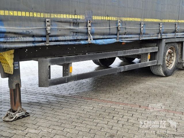 Odprta polprikolica s ponjavo Schmitz Cargobull Curtainsider Mega