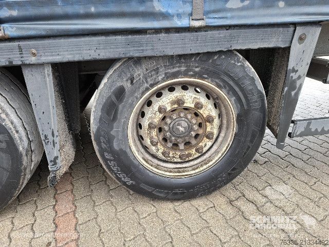 Odprta polprikolica s ponjavo Schmitz Cargobull Curtainsider Mega
