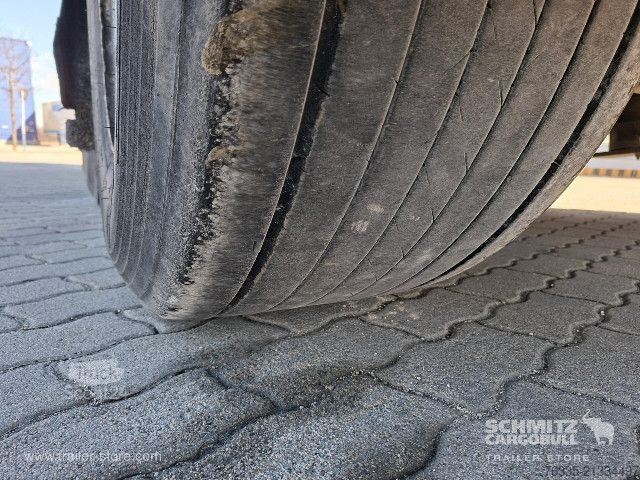 Odprta polprikolica s ponjavo Schmitz Cargobull Curtainsider Mega