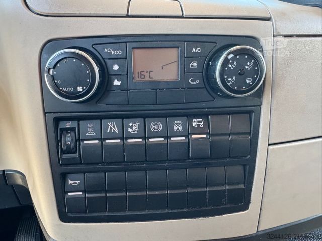 Βαν με κουρτίνα πλευράς MAN TGL 8.220 L Schiebeplane+LBW/Klima/Luftgef.TÜV