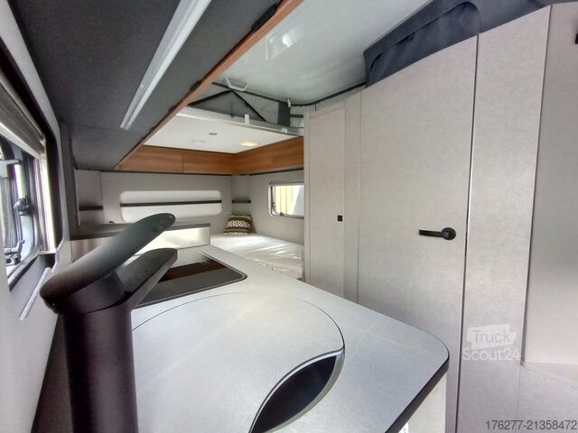 Potovalna prikolica Eriba Feeling 442