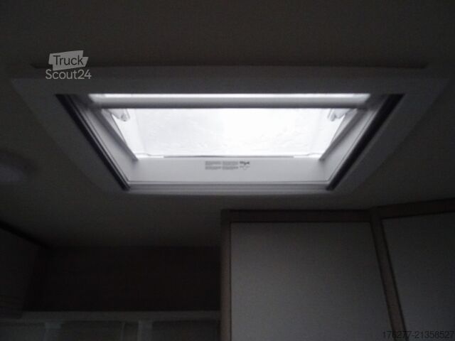 Tur karavanı Burstner Premio Life 430 TS