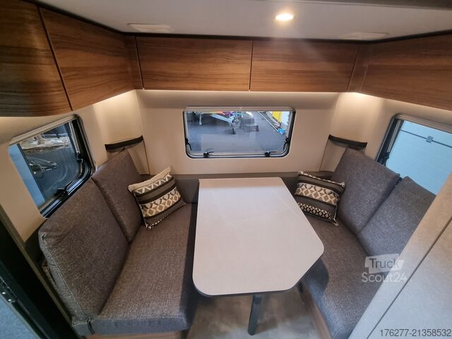 Touring caravan Eriba Feeling 470