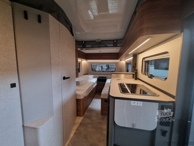 Potovalna prikolica Eriba Feeling 470