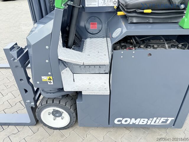 Vierwege-Gabelstapler COMBILIFT CBE2500 TRIPLEX 5500 FORK POSITIONER