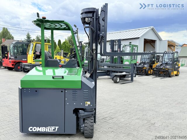Vierwege-Gabelstapler COMBILIFT CBE2500 TRIPLEX 5500 FORK POSITIONER