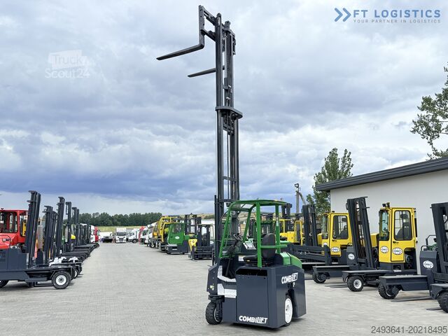 Vierwege-Gabelstapler COMBILIFT CBE2500 TRIPLEX 5500 FORK POSITIONER