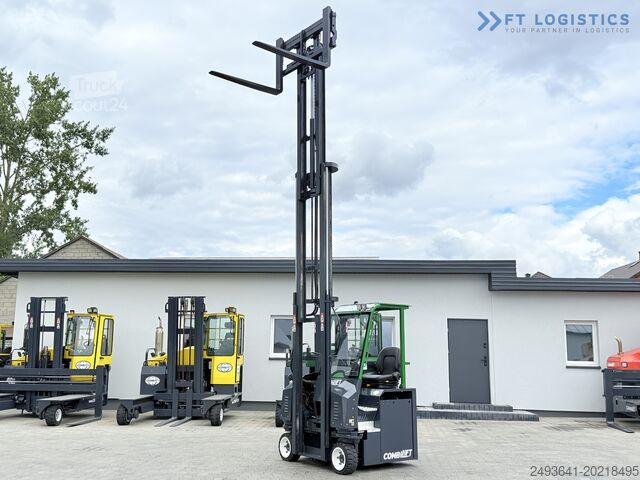 Vierwege-Gabelstapler COMBILIFT CBE2500 TRIPLEX 5500 FORK POSITIONER