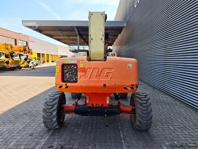Mafsallı teleskopik çalışma platformu JLG E600 JP