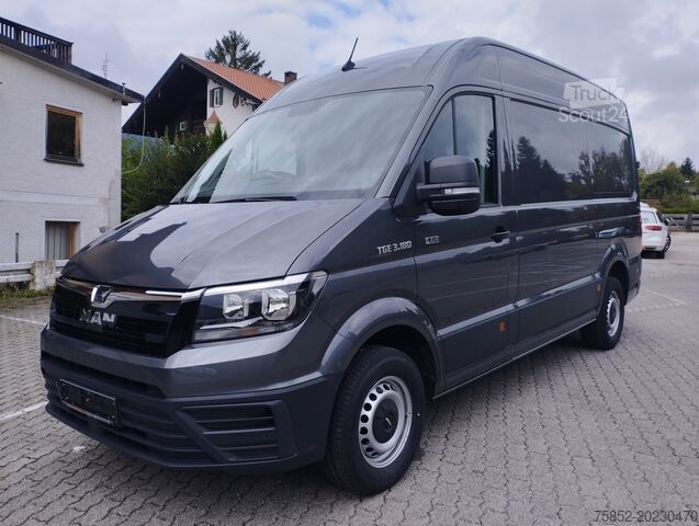 Kravas furgons ar augstu + garu MAN TGE 3.180 2,0 TDI 4x4 Allrad Automatik S