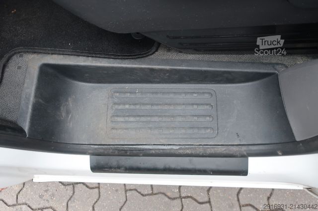 Minibús VOLKSWAGEN T6.1 9 Sitzer 1. Hand / Klima / FN:236