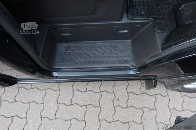 Minibús FORD Transit Tourneo 2. Hand / SHZ / Kamera / FN:94