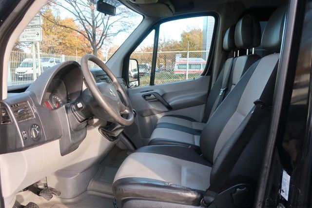 Minibús VOLKSWAGEN Crafter 35 mittel L2H1/Klima/6 Sitze/FN:128